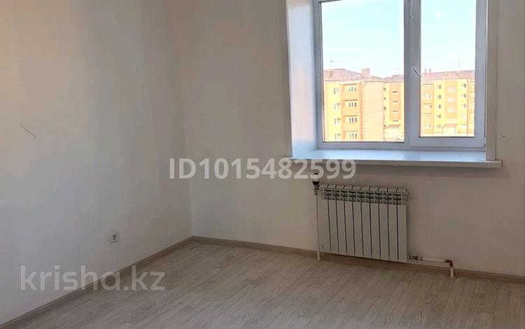 2-комнатная квартира · 61 м² · 5/5 этаж, 82 квартал 4 — Микрорайон Кунай за 120 000 ₸ в Костанае — фото 2