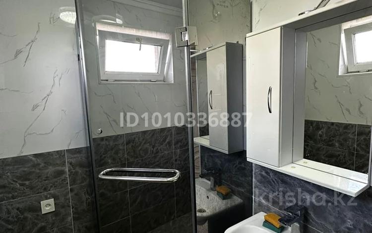 3-комнатная квартира · 60 м² · 4/5 этаж, Куралбаева 114 за 17 млн 〒 в Кентау — фото 2