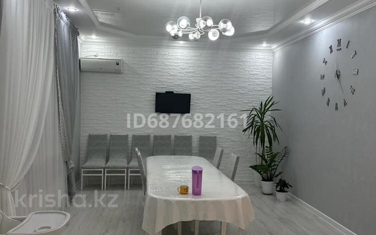 Отдельный дом · 4 комнаты · 205 м² · 8 сот., Оркен - 2 14 за 48 млн ₸ в Атырау — фото 8