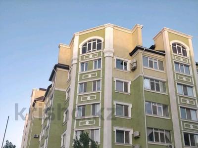 2-комнатная квартира · 90 м² · 3/6 этаж, Алтын Орда 14Б к1 за 220 000 ₸ в Актобе