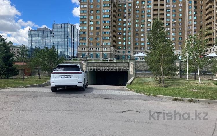 Паркинг · Кабанбай батыра 11, бағасы: 15 000 ₸ в Астане, Есильский р-н — фото 2