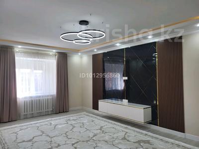 3-бөлмелі пәтер · 105 м² · 3/8 қабат, Яншина 2 — Площадь, бағасы: 500 000 ₸ в 