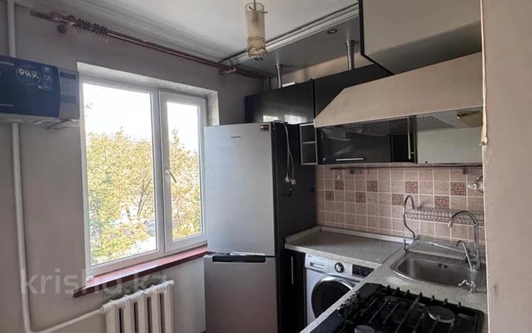 3-бөлмелі пәтер · 60 м² · 3/5 қабат, Ақсай-2 ш/а. 23, бағасы: 280 000 ₸ в Алматы, Ауэзовский р-н — фото 2