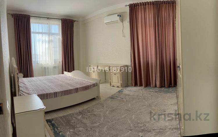 3-комнатная квартира · 85 м² · 6/11 этаж, 16-й мкр 57/2 за 300 000 ₸ в Актау — фото 2