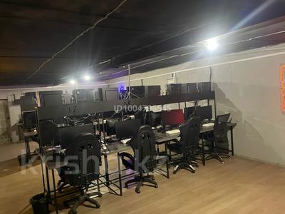 Действующий компьютерный клуб · 138 м² за 17 млн 〒 в Караганде, Казыбек би р-н