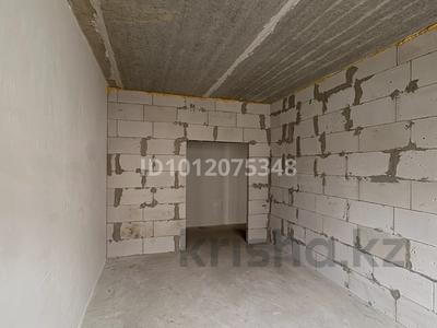 1-комнатная квартира · 41.1 м² · 2/6 этаж, Майкудук, Мкр Голубые пруды 456/4 — ЖК Томирис за 17 млн 〒 в Караганде, Алихана Бокейханова р-н