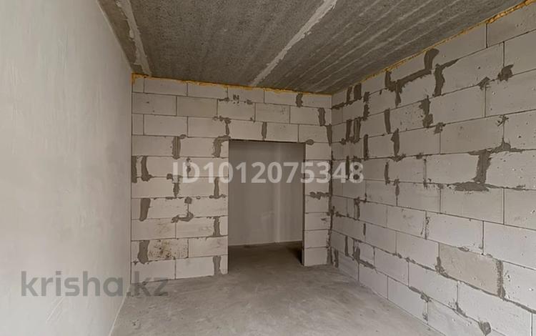 1-комнатная квартира · 41.1 м² · 2/6 этаж, Майкудук, Мкр Голубые пруды 456/4 — ЖК Томирис за 17 млн 〒 в Караганде, Алихана Бокейханова р-н — фото 2