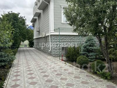 Жеке үй · 6 бөлме · 400 м² · 13 жүзд., Айтеке би — Городской Акимат, бағасы: 149 млн ₸ в Атырау