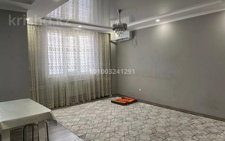 2-комнатная квартира · 57 м² · 1/5 этаж, мкр Нурсая за 170 000 ₸ в Атырау — фото 2