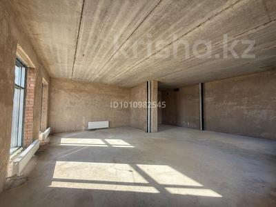 Свободное назначение, офисы, магазины и бутики, склады, общепит, салоны красоты, фитнес и спорт, медцентры и аптеки, образование, развлечения, кабинеты и рабочие места, студии · 90 м² за 700 000 〒 в Астане