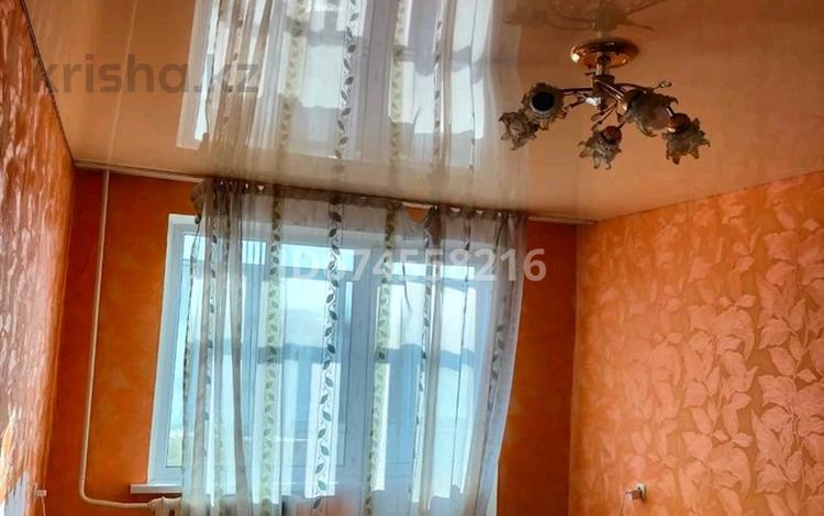 1-комнатная квартира, 32 м², 4/5 этаж, 2 микр 8 — Жансугурова за 10.5 млн 〒 в Талдыкоргане — фото 2