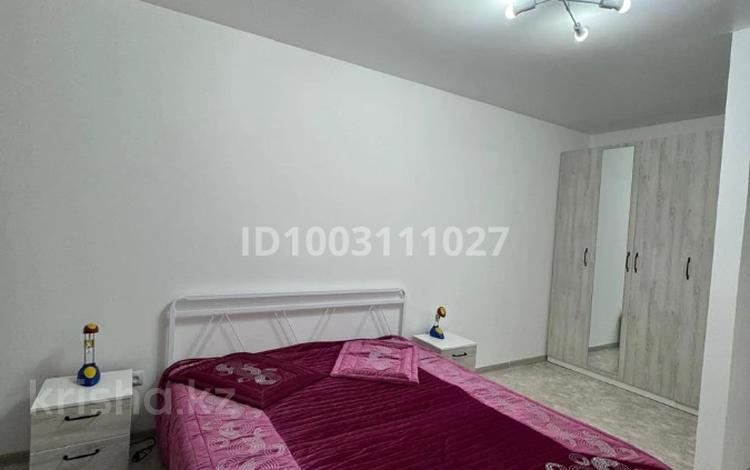 2-комнатная квартира · 65 м² · 12/13 этаж, Бухар Жерау 32 за 300 000 ₸ в Астане, Есильский р-н — фото 2
