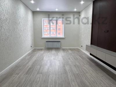 2-бөлмелі пәтер · 81 м² · 3/5 қабат, мкр. Алтын орда, бағасы: ~ 33.3 млн ₸ в Актобе
