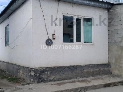 Отдельный дом · 6 комнат · 100 м² · 8 сот., Абая 504 — Конец Абая, возле магазина Достык за 18 млн ₸ в Таразе