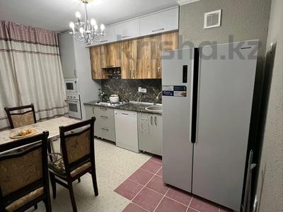 4-бөлмелі пәтер · 83 м² · 1/5 қабат, Улан 14а, бағасы: 28.5 млн ₸ в Талдыкоргане