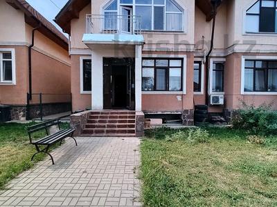 Отдельный дом • 3 комнаты • 90 м² • 1 сот., мкр Акжар, Рымгали Нургали 31 за 42 млн 〒 в Алматы, Наурызбайский р-н