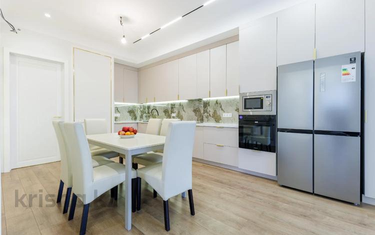 4-комнатная квартира · 170 м² · 10/21 этаж, Кунаева 5 за 198 млн ₸ в Астане — фото 25