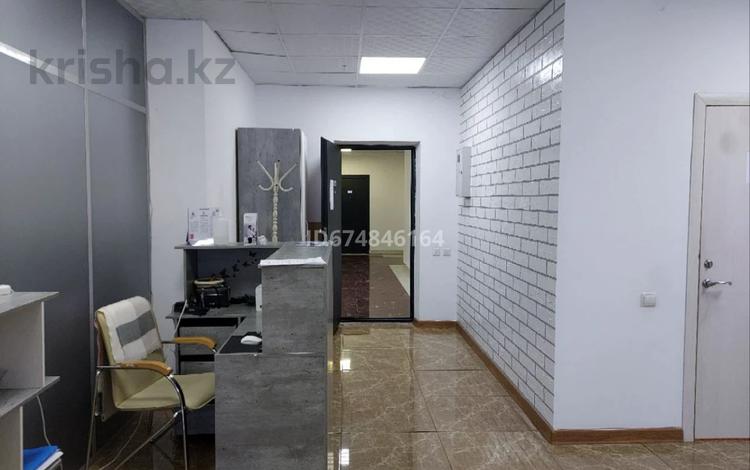 Офисы · 114 м² за 456 000 ₸ в Астане, р-н Байконур — фото 2