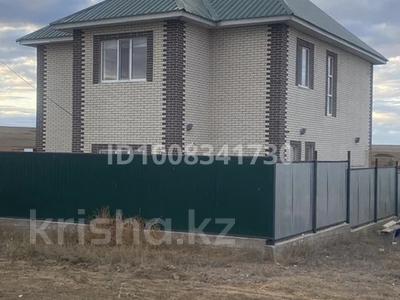 Жеке үй · 4 бөлме · 220 м² · 10 жүзд., Маржамбулак 1153 — Маржамбулак, бағасы: ~ 37 млн ₸ в Актобе