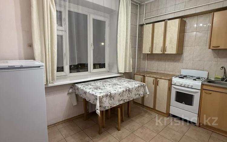 1-комнатная квартира · 42 м² · 3/5 этаж, мкр Кулагер, Серикова 9 за 170 000 ₸ в Алматы, Жетысуский р-н — фото 2
