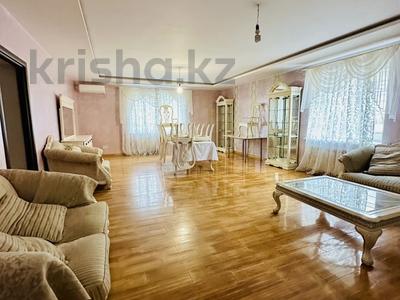 Жеке үй • 7 бөлмелер • 302 м² • 10 сот., мкр Нурлытау (Энергетик), Кунжарык, бағасы: 110 млн 〒 в Алматы, Бостандыкский р-н