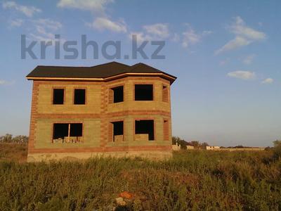 Отдельный дом · 7 комнат · 210 м² · 19.2 сот., Республики 6 за 33 млн 〒 в Жибек Жолы