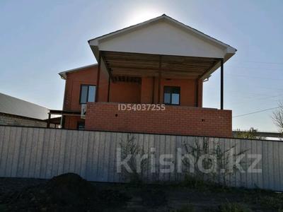 Отдельный дом • 5 комнат • 200 м² • 16 сот., Мкрн Мунайшы 177 за 50 млн 〒 в Атырау