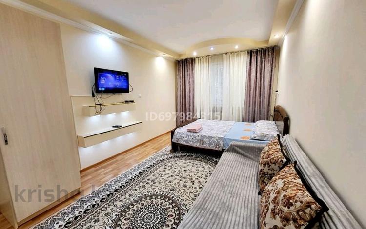 1-комнатная квартира · 35 м² · 1/4 этаж, Бейбітшілік 4 А — "Арбат" за 15 000 ₸ в Шымкенте, Аль-Фарабийский р-н — фото 2