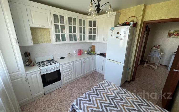 1-бөлмелі пәтер · 40 м² · 8/9 қабат, Аэропорт 38, бағасы: 17.9 млн ₸ в Костанае — фото 4