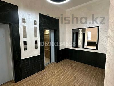 3-комнатная квартира, 107.8 м², 5/10 этаж, 19-й мкр №14 участок за 36.5 млн 〒 в Актау, 19-й мкр