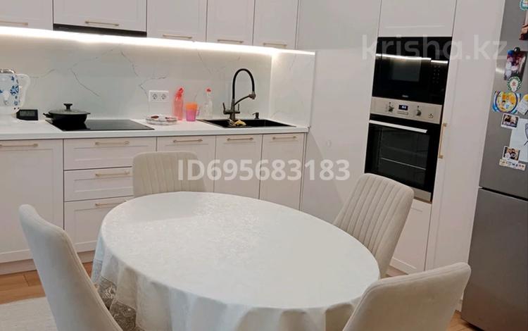3-комнатная квартира · 90 м² · 3/9 этаж, Оңғарсынова — Фариза Онгарсынова за 80 млн 〒 в Астане, Есильский р-н — фото 2
