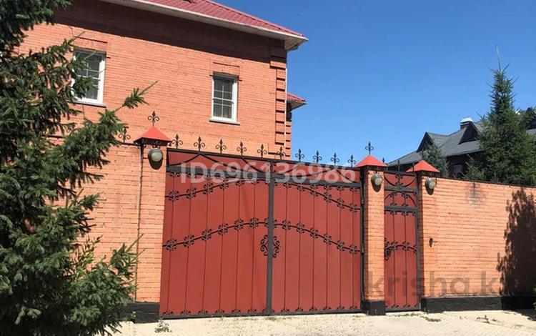 Отдельный дом · 7 комнат · 800 м² · 13 сот., Чехова 70/1 — Парк Жамбыла за 950 млн 〒 в Усть-Каменогорске — фото 2