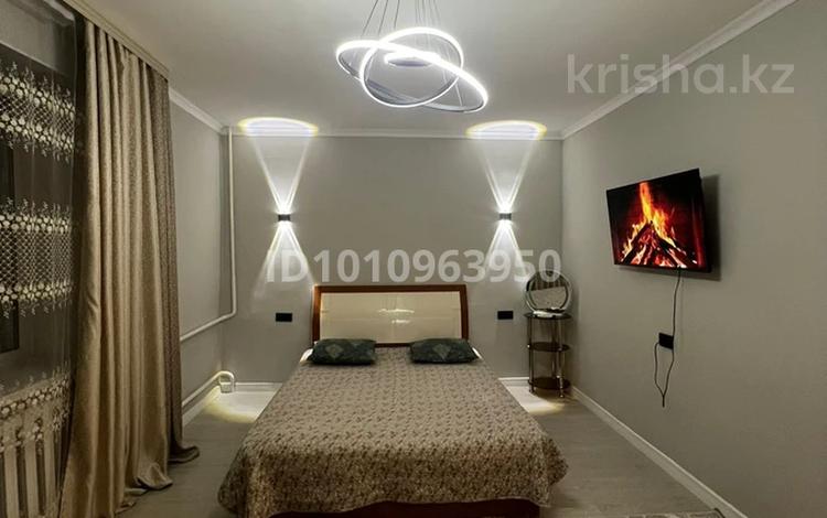 1-бөлмелі пәтер · 57 м² · 5/5 қабат, Ракишева 21 — Ракишева-Желтоқсан, бағасы: 10 000 ₸ в Талдыкоргане, мкр Жастар — фото 5