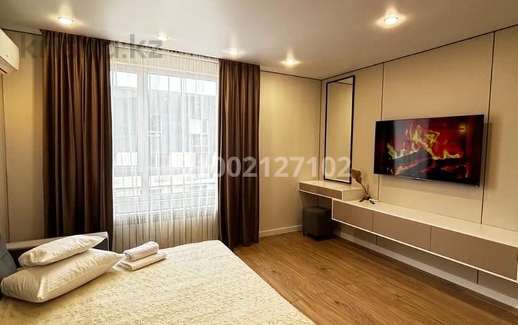 1-комнатная квартира · 35 м² · 15/18 этаж, Жандосова 94А за 20 000 ₸ в Алматы, Бостандыкский р-н — фото 3