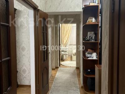 3-комнатная квартира · 70 м² · 2/6 этаж, Бараева — Бараева Иманбаева за 40 млн ₸ в Астане, р-н Байконур