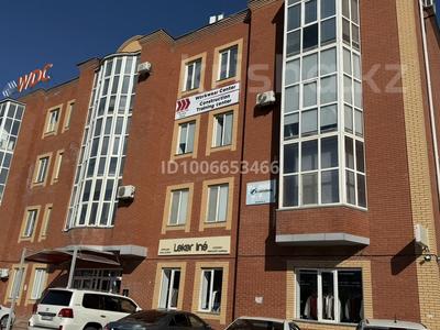 Свободное назначение, офисы, магазины и бутики, салоны красоты, медцентры и аптеки, образование, конференц-залы, кабинеты и рабочие места, студии · 204.4 м² за ~ 1.4 млн 〒 в Атырау