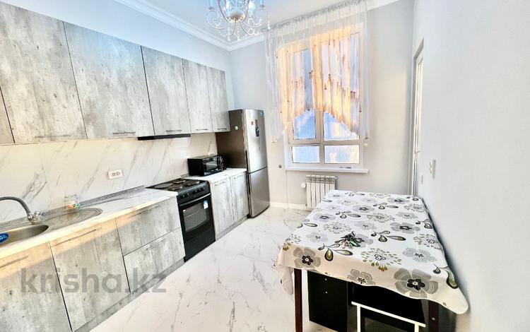 1-комнатная квартира, 37 м², 12/13 этаж, Туран — Улы Дала