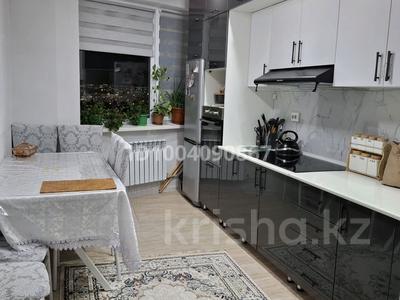 Продажа квартир в Туркестанской обл.: 3-комнатная квартира · 88 м² · 12/12 этаж, 11 70 — Мұз сарайы, оқушылар сарайы, лицей, арзан магазин, Тұран мол за 30 млн 〒 3-комнатная квартира · 88 м² · 12/12 этаж, 11 70 — Мұз сарайы, оқушылар сарайы, лицей, арзан магазин, Тұран мол за 30 млн 〒 в Туркестане