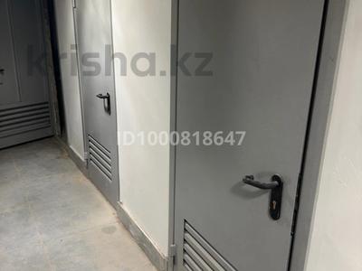 Коммерциялық жылжымайтын мүлік в Карагандинской обл.: Қоймалар · 4.7 м², бағасы: 700 000 〒 Қоймалар · 4.7 м², бағасы: 700 000 〒 в Караганде, Казыбек би р-н
