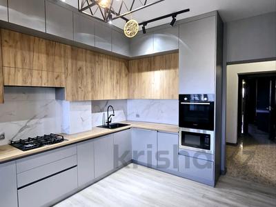 4-комнатная квартира · 95 м² · 9/9 этаж, мкр Самал, Мкр Самал 3 — Достык и Кажымукана за 78 млн 〒 в Алматы, Медеуский р-н