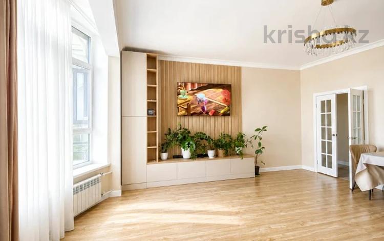3-комнатная квартира · 120 м² · 5/9 этаж, мкр 12 за 37.8 млн ₸ в Актобе — фото 4