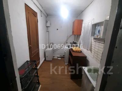 1-комнатная квартира · 30 м² · 1/1 этаж, мкр Береке, Абдильда Тажибаев 15 за 40 000 〒 в Атырау