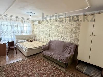 1-комнатная квартира · 32 м² · 1/5 этаж, привокзальный 5 30 за 10 млн ₸ в Атырау, мкр Привокзальный-5