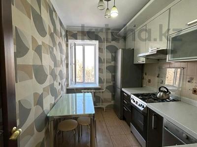 3-бөлмелі пәтер, 60 м², 4/5 қабат, Аблай хана 12/1, бағасы: 25.5 млн 〒 в Астане, Алматы р-н