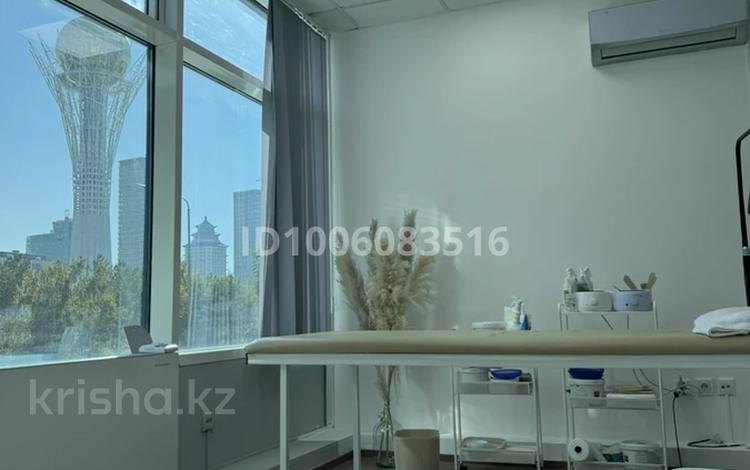 Офисы, салоны красоты · 30 м² за 120 000 ₸ в Астане, Сарайшык р-н — фото 2