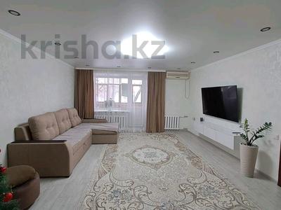 2-комнатная квартира · 58 м² · 2/5 этаж, жангир хана за 16 млн 〒 в Уральске