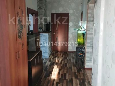 Жеке үй · 3 бөлме · 93 м² · 12 жүзд., Буденного — Октябрьский, бағасы: 15 млн ₸ в Лисаковске