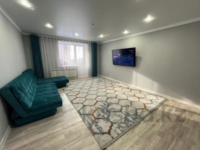 4-комнатная квартира · 110 м² · 4/9 этаж, Жабаева за 62.5 млн 〒 в Петропавловске