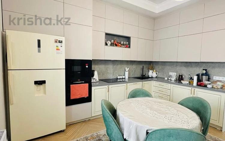 3-комнатная квартира · 105 м², Басенова 10 за 132 млн ₸ в Алматы, Бостандыкский р-н — фото 2
