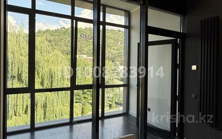 5-комнатная квартира · 230 м² · 5/5 этаж, мкр Ерменсай, Ушкемпирова 42 за 235 млн ₸ в Алматы, Бостандыкский р-н — фото 12